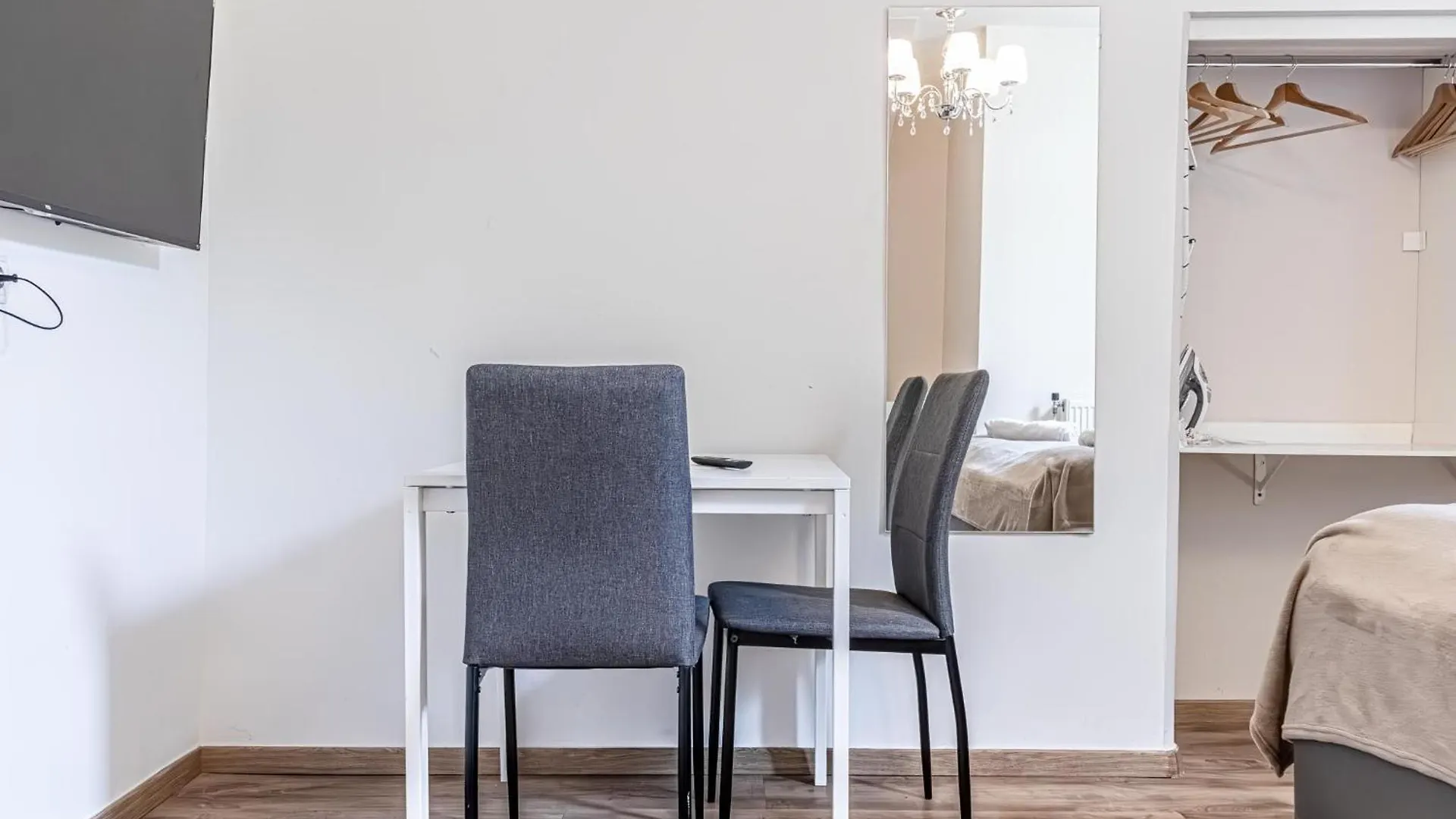 Beautiful Studio Apartment With Great Location Vienna