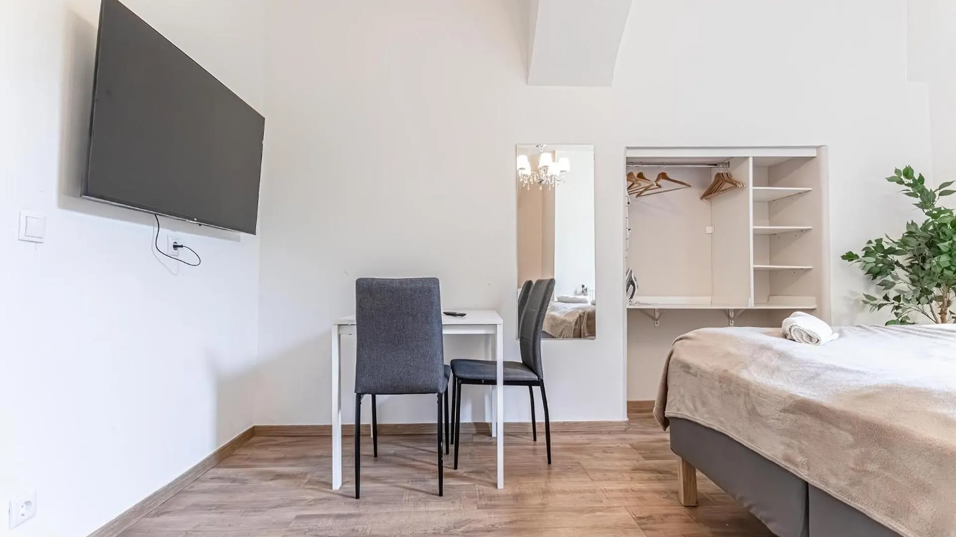 Beautiful Studio Apartment With Great Location Vienna Austria